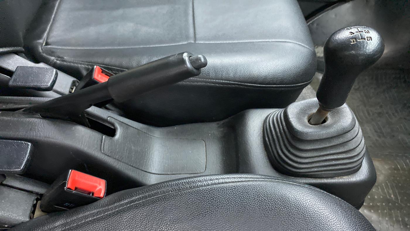2018 Maruti Eeco 5 STR WITH A/C+HTR, Petrol, Manual, 31,475 km, Gear Lever