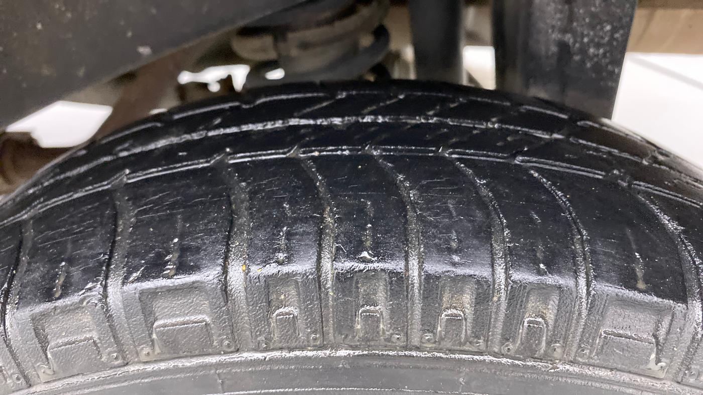 2018 Maruti Eeco 5 STR WITH A/C+HTR, Petrol, Manual, 31,475 km, Left Rear Tyre Tread