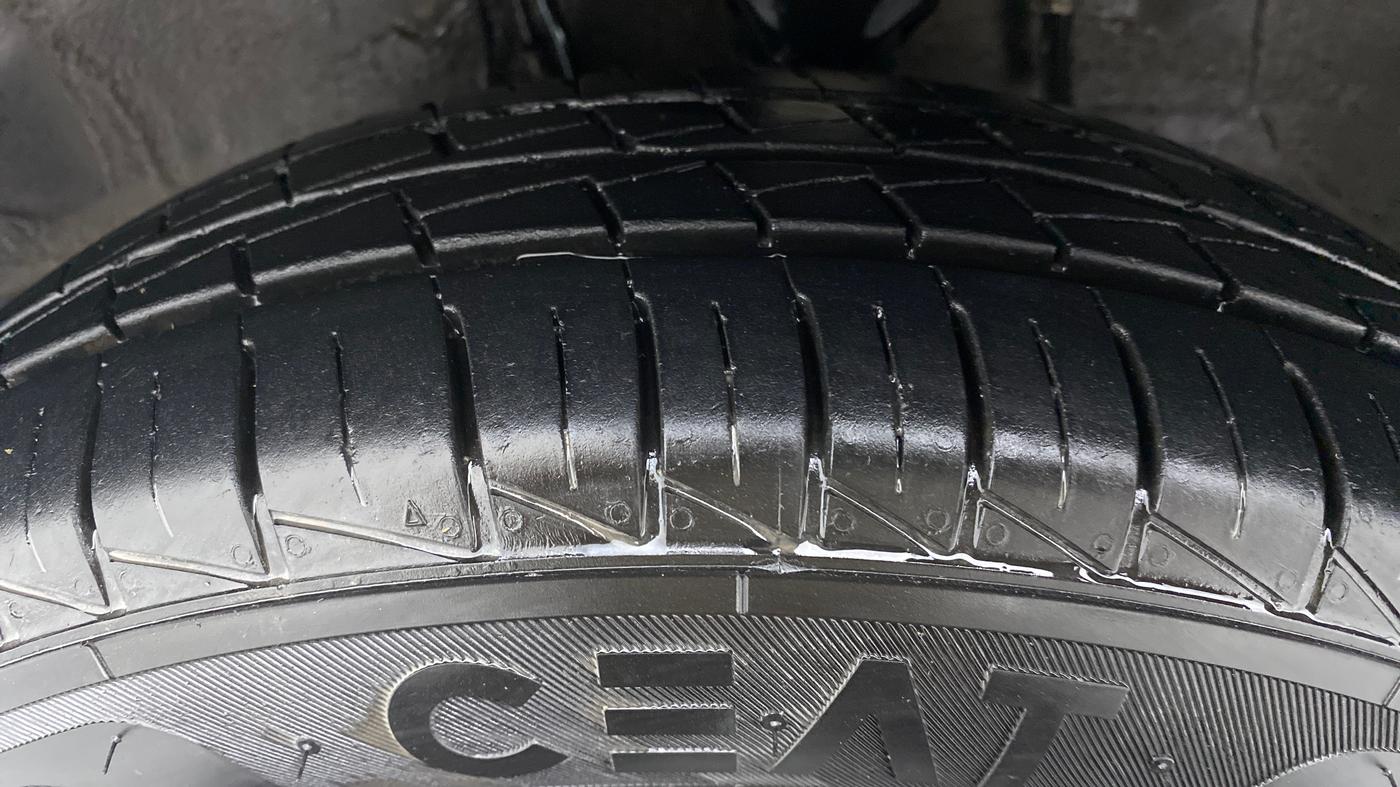 2021 Maruti Alto LXI, Petrol, Manual, 7,349 km, Left Front Tyre Tread
