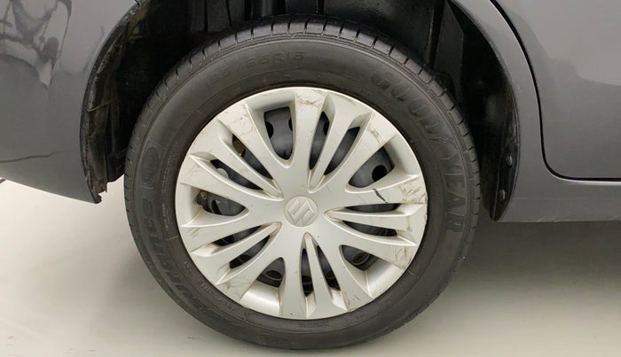 2014 Maruti Ertiga VXI CNG, CNG, Manual, 77,604 km, Right Rear Wheel
