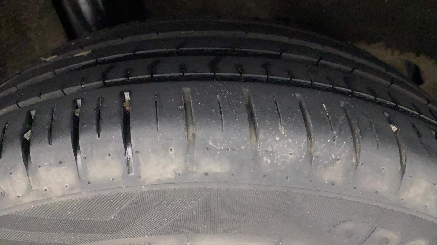2019 Maruti Baleno ALPHA CVT PETROL 1.2, Petrol, Automatic, 29,971 km, Right Rear Tyre Tread