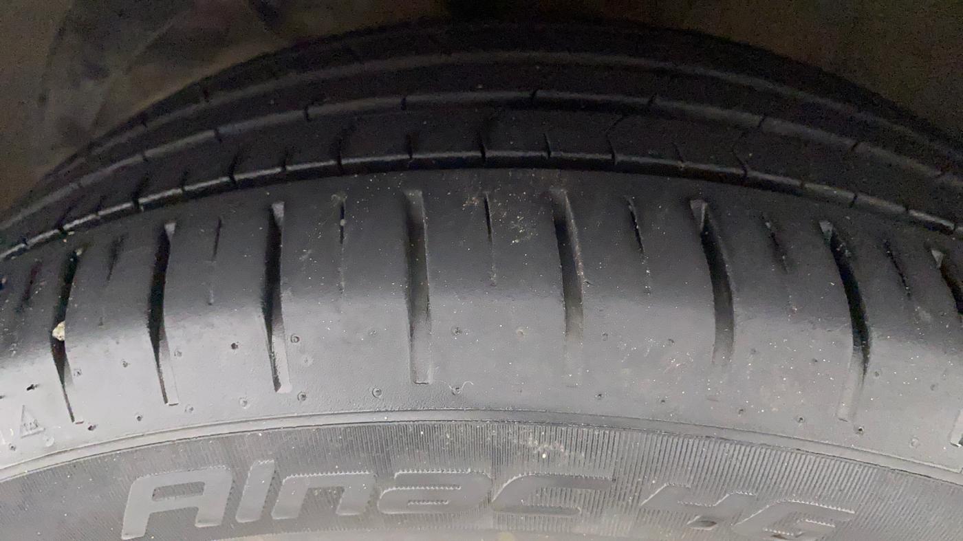 2019 Maruti Baleno ALPHA CVT PETROL 1.2, Petrol, Automatic, 29,971 km, Left Front Tyre Tread