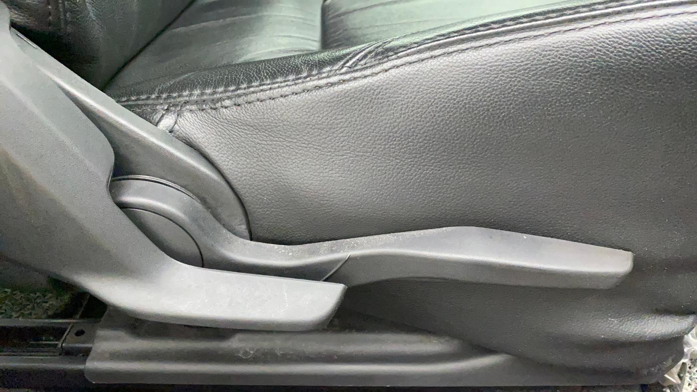 2019 Maruti Baleno ALPHA CVT PETROL 1.2, Petrol, Automatic, 29,971 km, Driver Side Adjustment Panel