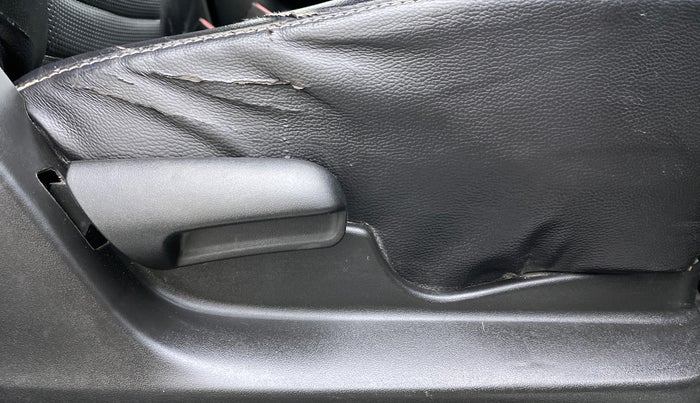 2018 Maruti Celerio X Vxi, CNG, Manual, 20,239 km, Driver Side Adjustment Panel