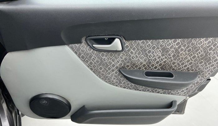 2017 Maruti Alto 800 LXI, Petrol, Manual, 20,305 km, Driver Side Door Panels Control