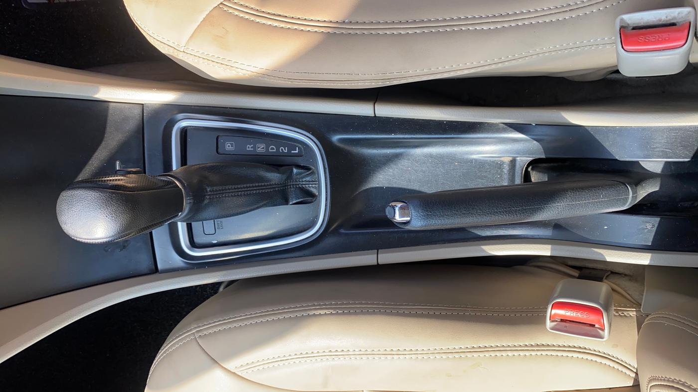 2018 Maruti Ciaz ALPHA  AT 1.4  PETROL, Petrol, Automatic, 1,17,104 km, Gear Lever
