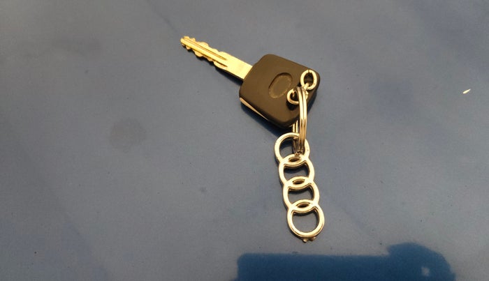 2018 Datsun Go T, Petrol, Manual, 28,485 km, Key Close Up