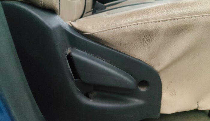 2018 Datsun Go T, Petrol, Manual, 28,485 km, Driver Side Adjustment Panel