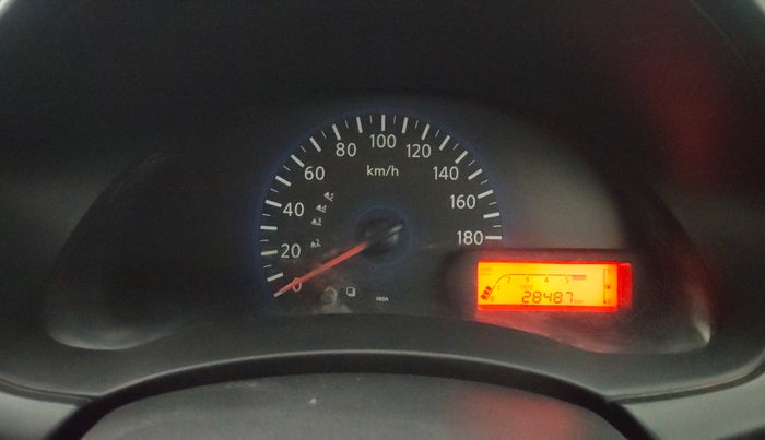 2018 Datsun Go T, Petrol, Manual, 28,485 km, Odometer Image