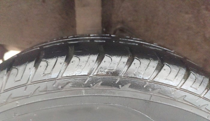 2018 Datsun Go T, Petrol, Manual, 28,485 km, Right Rear Tyre Tread