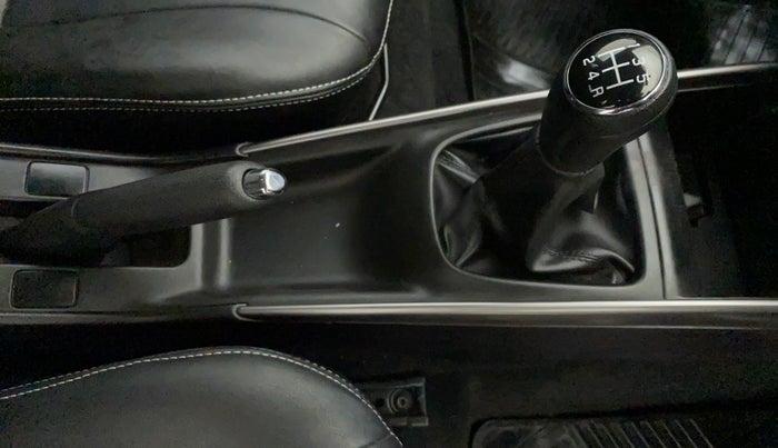 2021 Maruti Baleno DELTA PETROL 1.2, Petrol, Manual, 10,972 km, Gear Lever