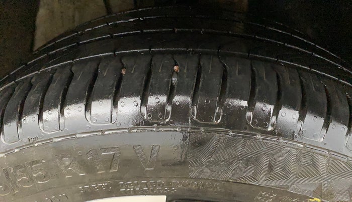 2023 MG ASTOR SAVVY 1.3 TURBO AT S RED, Petrol, Automatic, 16,799 km, Right Front Tyre Tread