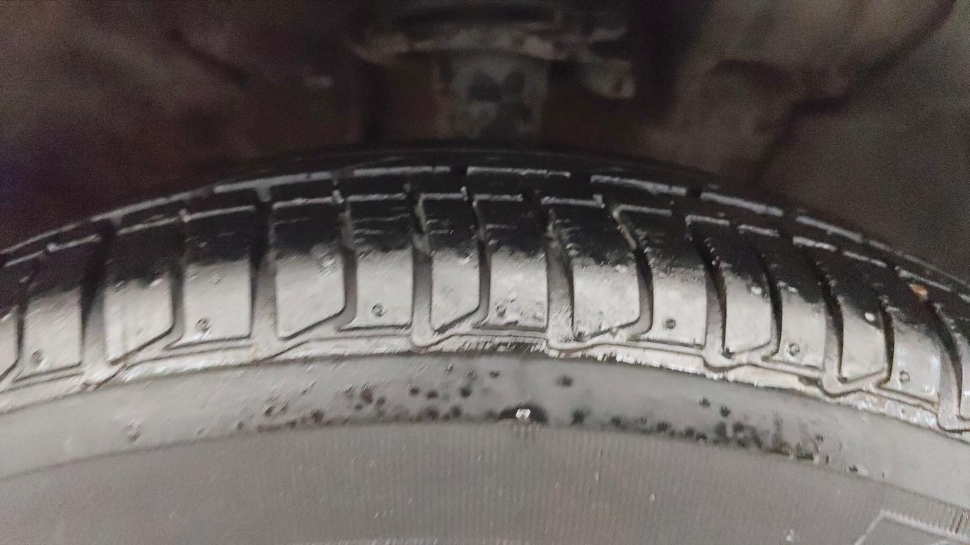 2017 Nissan Micra XV CVT, Petrol, Automatic, 14,581 km, Right Front Tyre Tread