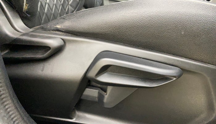 2020 Tata Tiago XZ PETROL, Petrol, Manual, 91,867 km, Driver Side Adjustment Panel