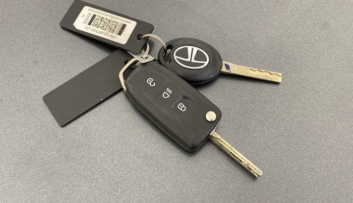 2020 Tata Tiago XZ PETROL, Petrol, Manual, 91,867 km, Key Close Up