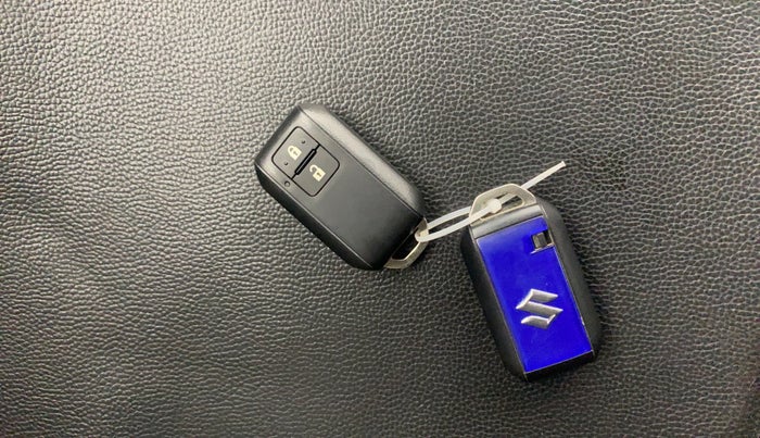 2023 Maruti Swift ZXI PLUS, Petrol, Manual, 20,314 km, Key Close Up