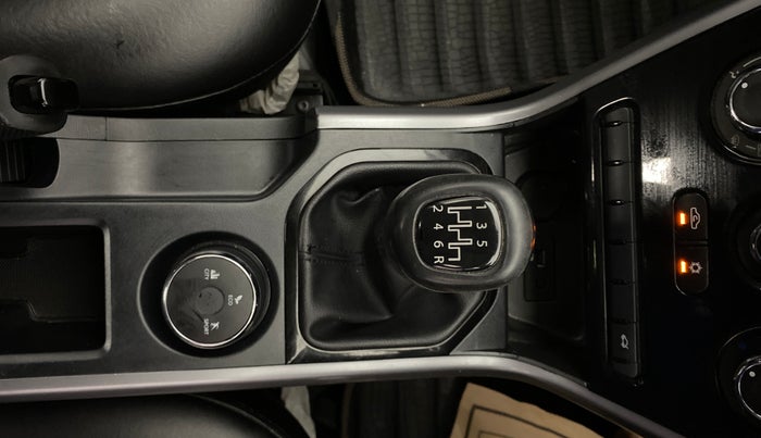 2021 Tata NEXON XM DIESEL, Diesel, Manual, 75,887 km, Gear Lever