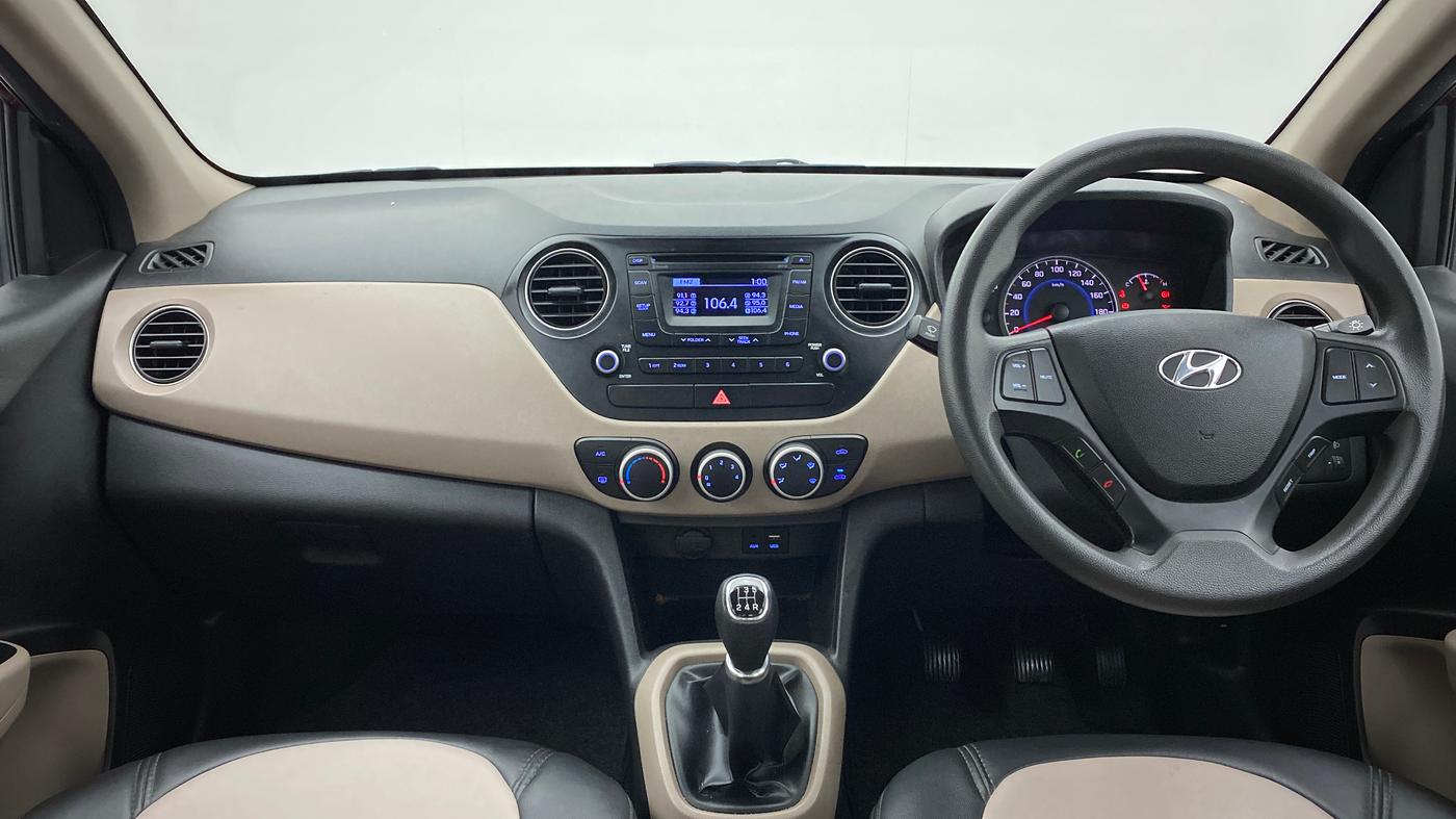 2016 Hyundai Grand i10 SPORTZ 1.2 KAPPA VTVT, Petrol, Manual, 54,631 km, Dashboard