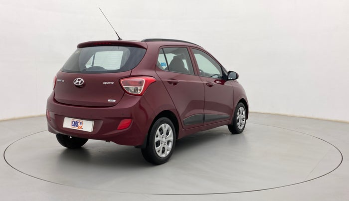 2016 Hyundai Grand i10 SPORTZ 1.2 KAPPA VTVT, Petrol, Manual, 54,631 km, Right Back Diagonal