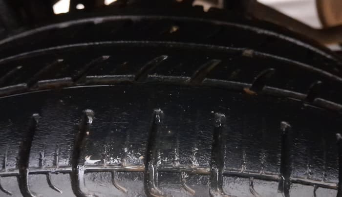 2015 Maruti Alto K10 VXI AMT, Petrol, Automatic, 79,374 km, Right Rear Tyre Tread