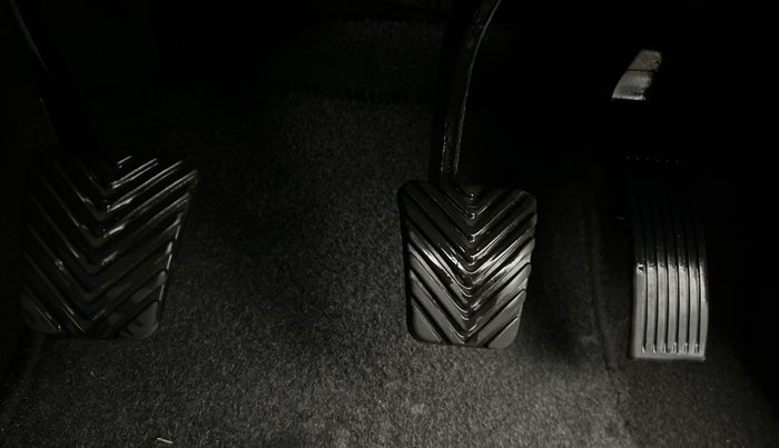 2022 Hyundai VENUE S 1.2, Petrol, Manual, 28,731 km, Pedals