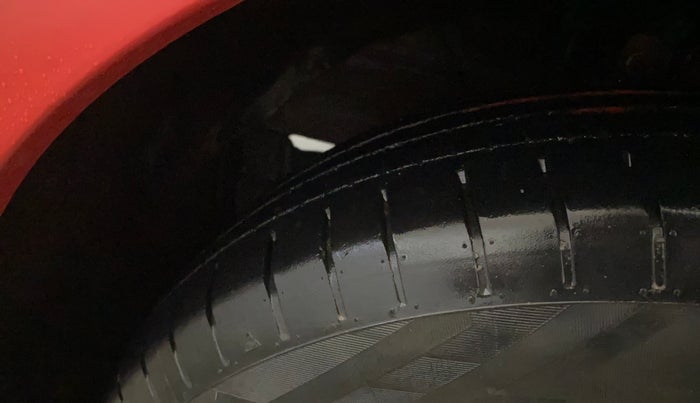 2020 Maruti Swift ZXI, Petrol, Manual, 21,510 km, Left Front Tyre Tread