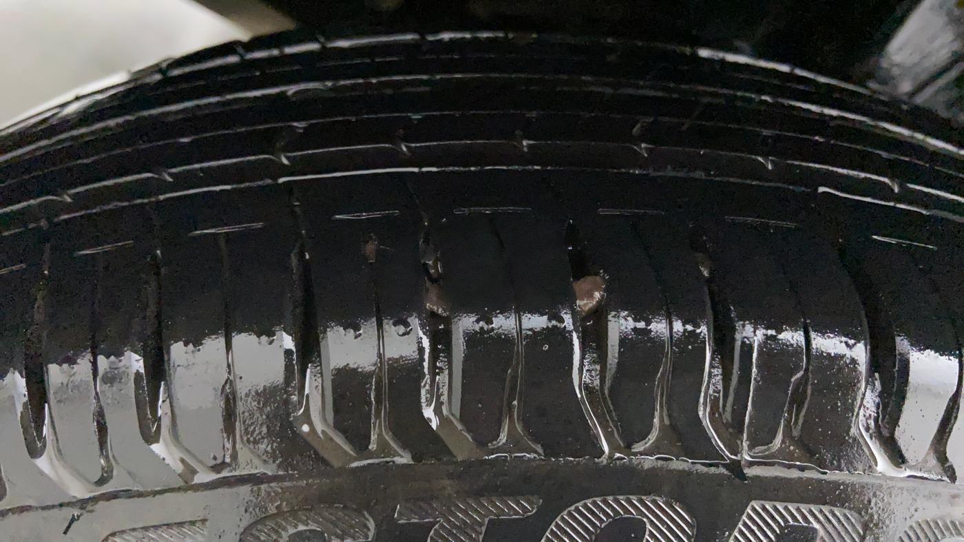 2019 Maruti Dzire VXI, Petrol, Manual, 11,583 km, Right Rear Tyre Tread