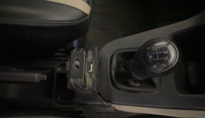 2021 Maruti New Wagon-R LXI CNG 1.0, CNG, Manual, 90,916 km, Gear Lever