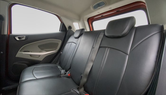 2014 Ford Ecosport 1.5 TITANIUM TI VCT AT, Petrol, Automatic, 42,768 km, Right Side Rear Door Cabin