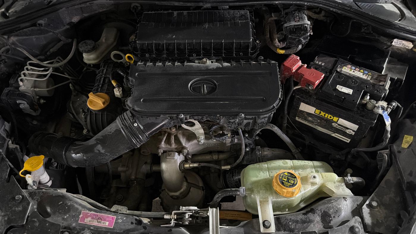 2022 Tata Tiago XZ PLUS PETROL, Petrol, Manual, 63,186 km, Engine View