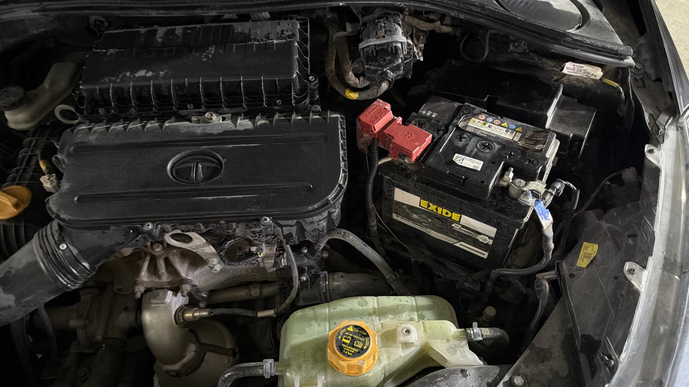 2022 Tata Tiago XZ PLUS PETROL, Petrol, Manual, 63,186 km, Engine View - Left