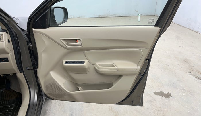 2019 Maruti Dzire LXI, Petrol, Manual, 57,465 km, Driver Side Door Panels Control