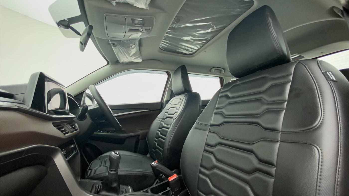 2023 Maruti BREZZA ZXI SMART HYBRID DUAL TONE, Petrol, Manual, 1,457 km, Right Side Front Door Cabin