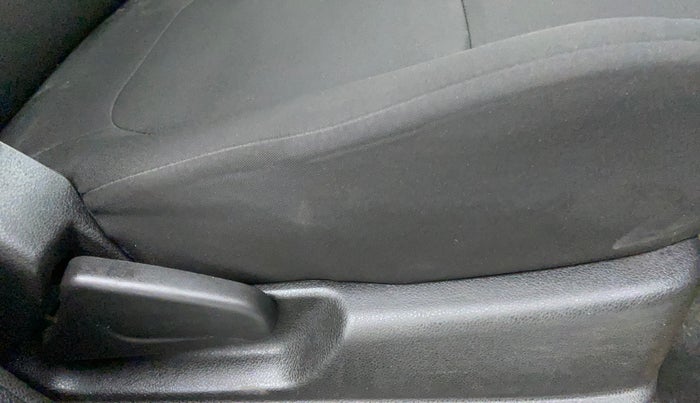 2019 Renault Kwid RXL, Petrol, Manual, 9,550 km, Driver Side Adjustment Panel