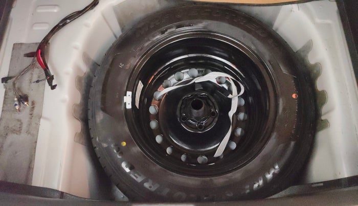 2023 Volkswagen TAIGUN  Topline 1.0 TSI AT (Electric Seats), Petrol, Automatic, 28,732 km, Spare Tyre