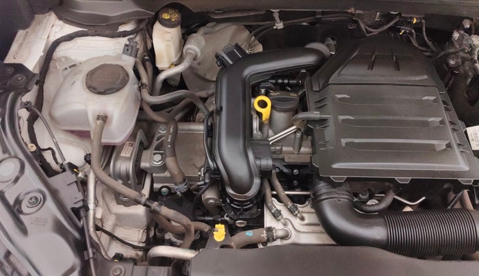 2023 Volkswagen TAIGUN  Topline 1.0 TSI AT (Electric Seats), Petrol, Automatic, 28,732 km, Engine View - Right