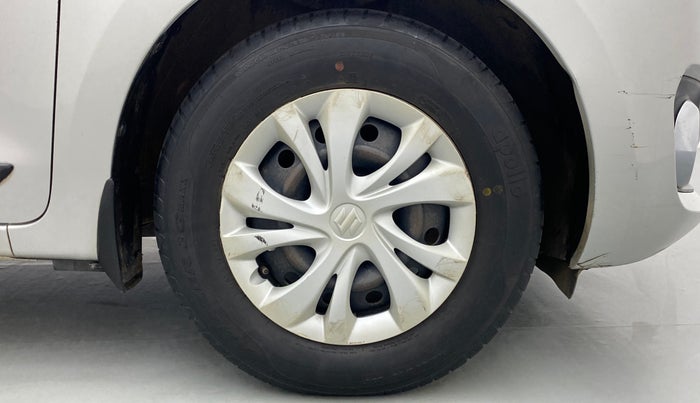 2018 Maruti Swift VXI AMT D, Petrol, Automatic, 59,428 km, Right Front Wheel