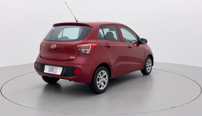 2017 Hyundai Grand i10 MAGNA 1.2 KAPPA VTVT, Petrol, Manual, 45,769 km, Right Back Diagonal