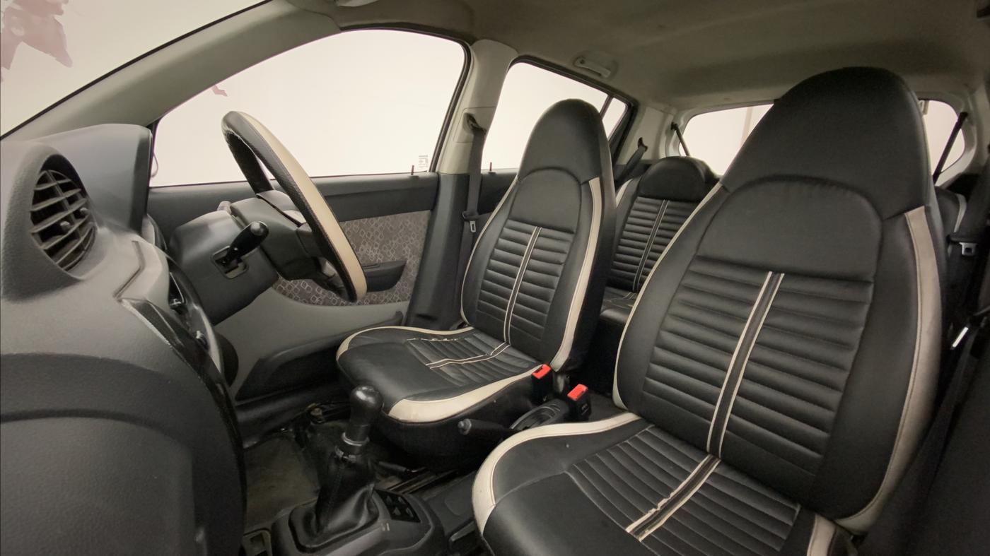 2016 Maruti Alto 800 LXI, Petrol, Manual, 39,770 km, Right Side Front Door Cabin