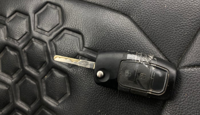 2014 Ford Ecosport AMBIENTE 1.5L DIESEL, Diesel, Manual, 1,27,466 km, Key Close Up