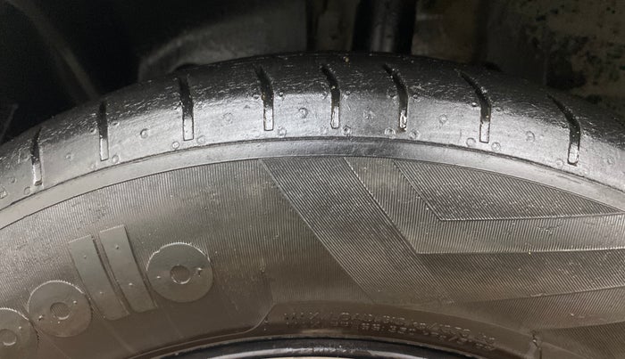 2014 Ford Ecosport AMBIENTE 1.5L DIESEL, Diesel, Manual, 1,27,466 km, Left Front Tyre Tread