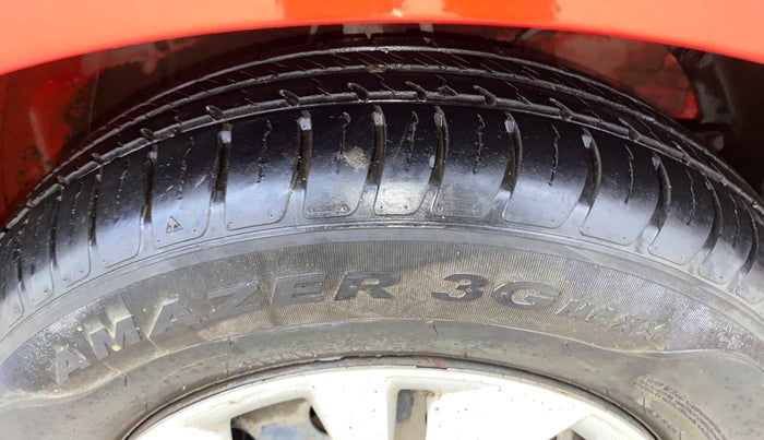 2020 Maruti Swift VXI AMT, Petrol, Automatic, 24,651 km, Right Front Tyre Tread