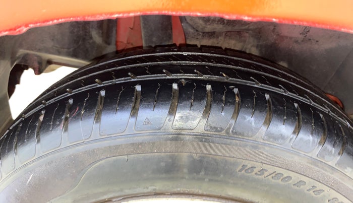 2020 Maruti Swift VXI AMT, Petrol, Automatic, 24,651 km, Right Rear Tyre Tread