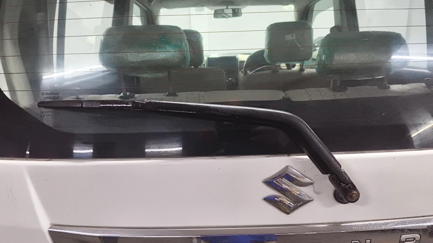 2017 Maruti Wagon R 1.0 VXI, CNG, Manual, 1,12,763 km, Rear Wiper