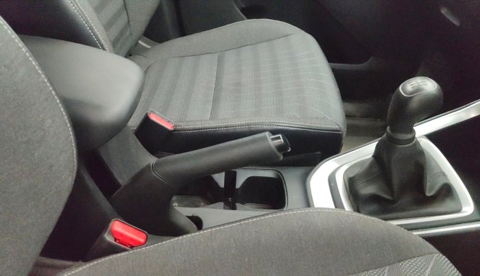 2021 KIA SONET HTK 1.2, Petrol, Manual, 15,178 km, Gear Lever