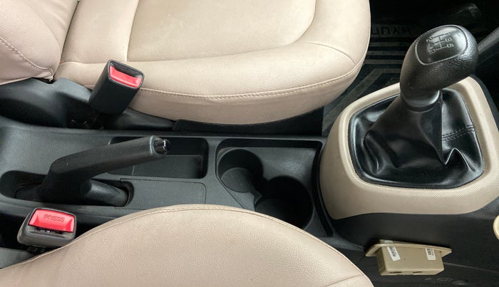 2017 Hyundai Grand i10 MAGNA 1.2 KAPPA VTVT, Petrol, Manual, 34,029 km, Gear Lever