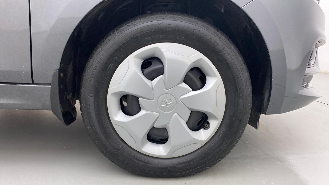 2021 Tata Tiago XT PETROL, Petrol, Manual, 18,297 km, Right Front Wheel
