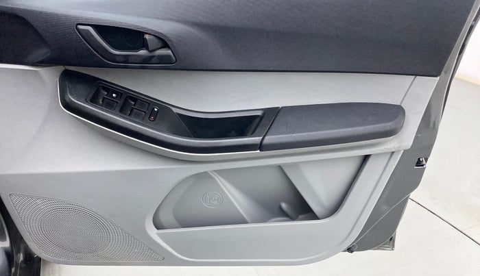 2021 Tata Tiago XT PETROL, Petrol, Manual, 18,297 km, Driver Side Door Panels Control