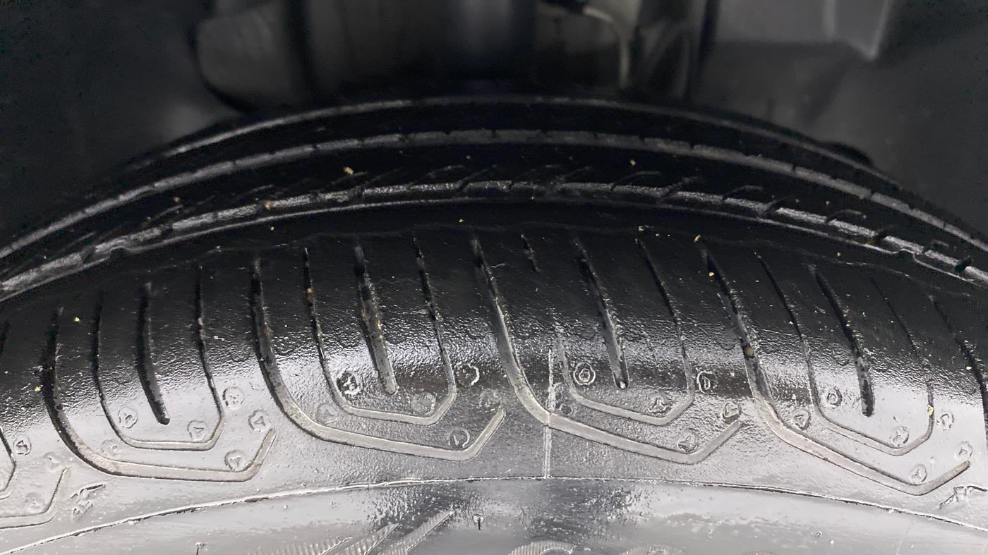 2021 Tata Tiago XT PETROL, Petrol, Manual, 18,297 km, Right Front Tyre Tread