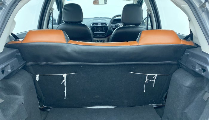 2021 Tata Tiago XT PETROL, Petrol, Manual, 18,297 km, Dicky (Boot door) - Parcel tray missing